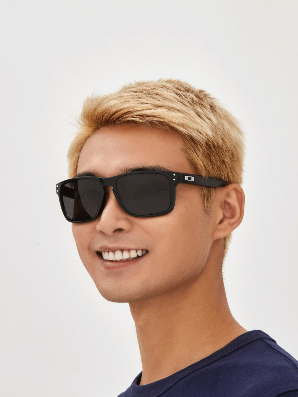 Oakley OO9417 Holbrook XL Men's Square Prizm Sunglasses - Matte Black Frame