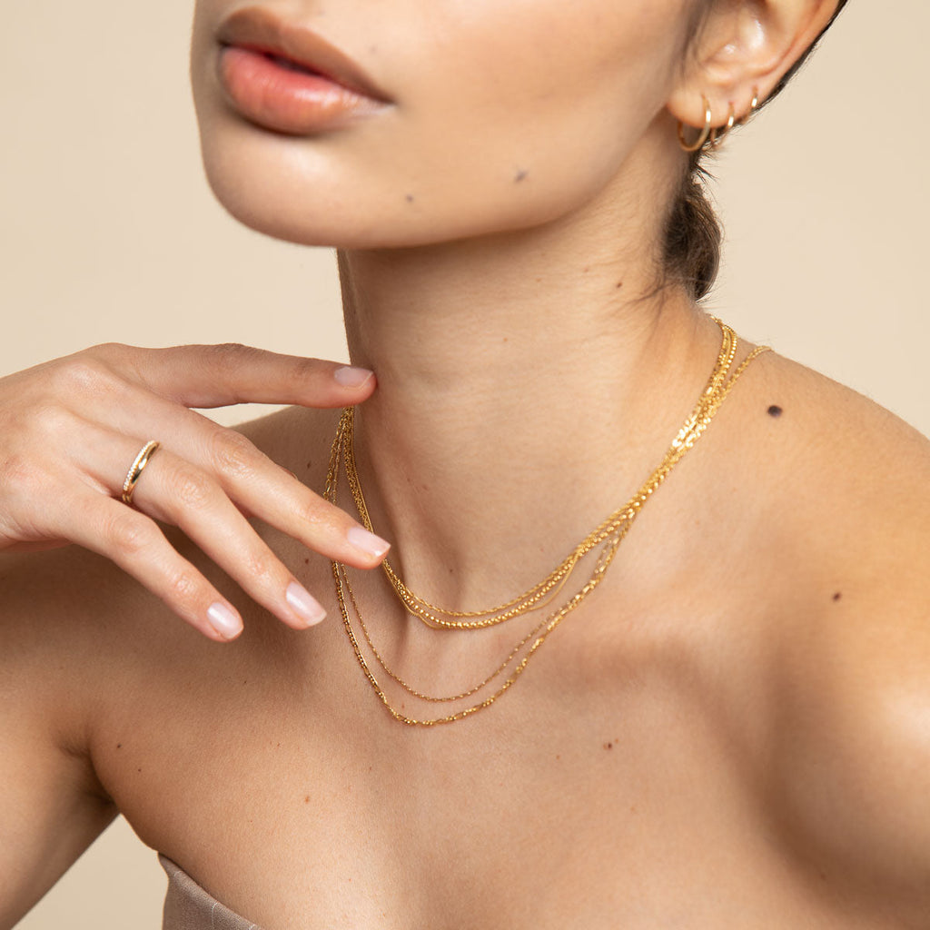 Chelsea Chain Necklace in Solid Gold