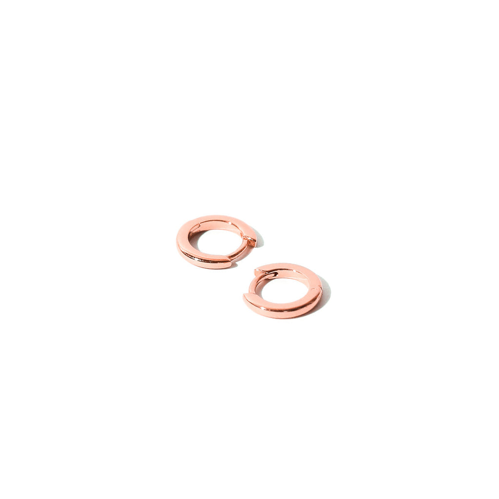 Essential Huggies in Rose Gold