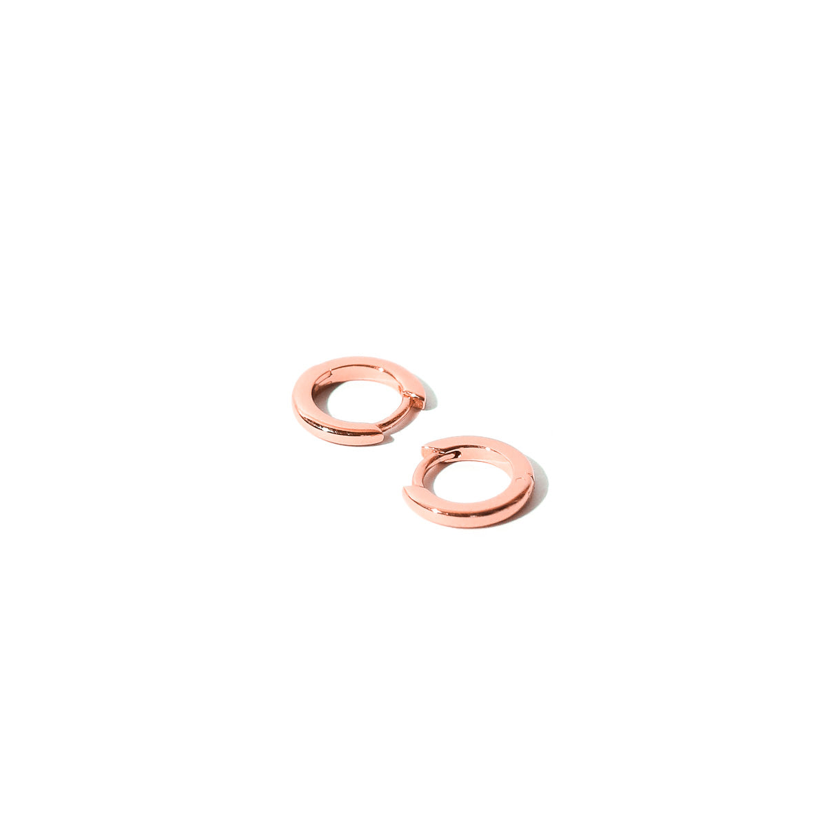 Essential Huggies in Rose Gold