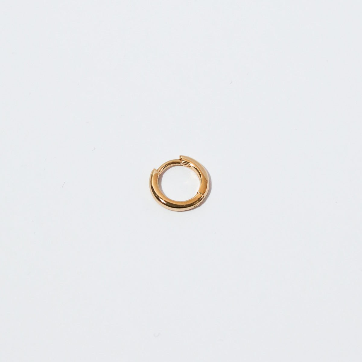 Essential 8mm Hoop in Gold