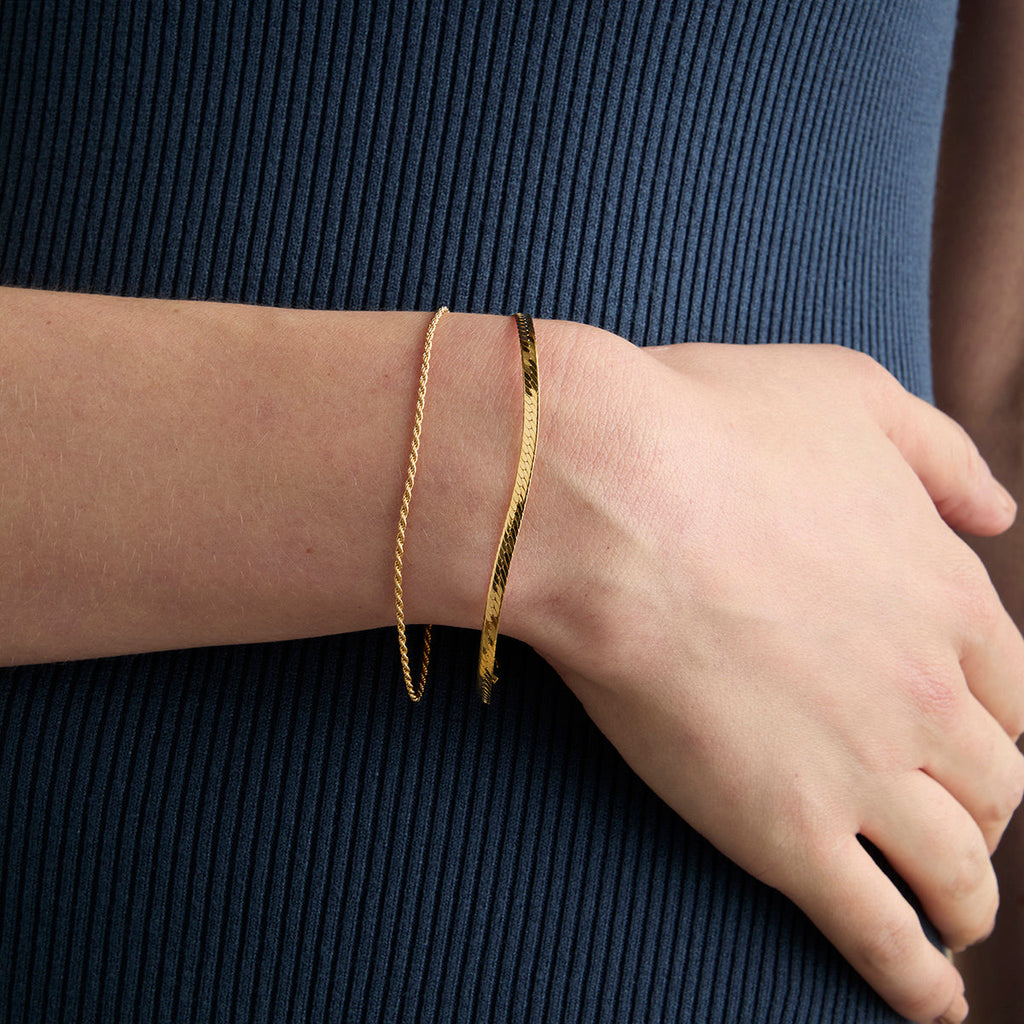 Essential Snake Chain Bracelet in Gold