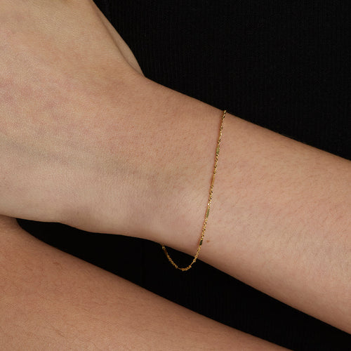 Astrid Chain Bracelet in Solid Gold