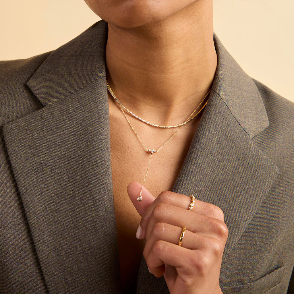 Pear Bezel Lariat Necklace in Gold