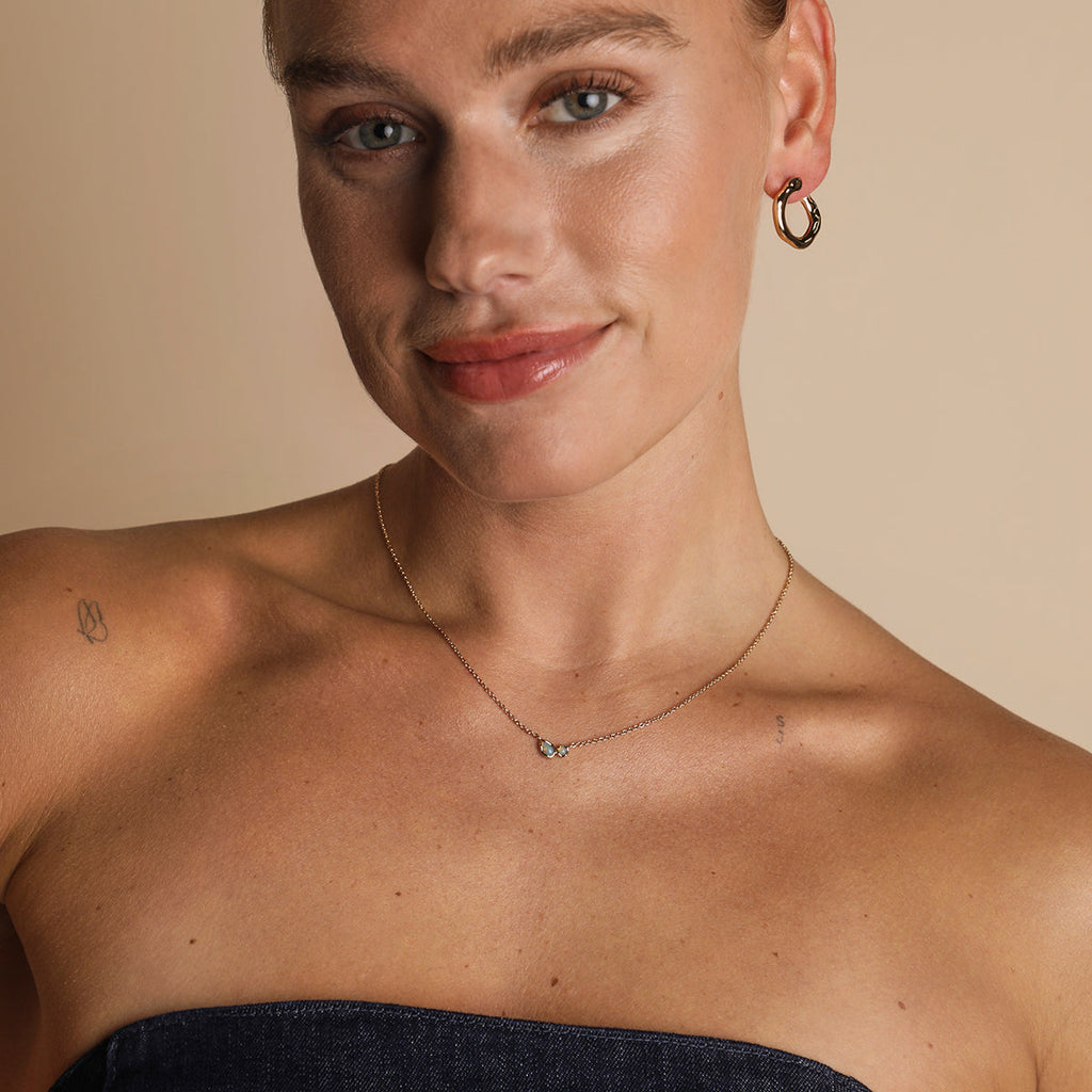 Opal Bezel Pendant Necklace in Gold