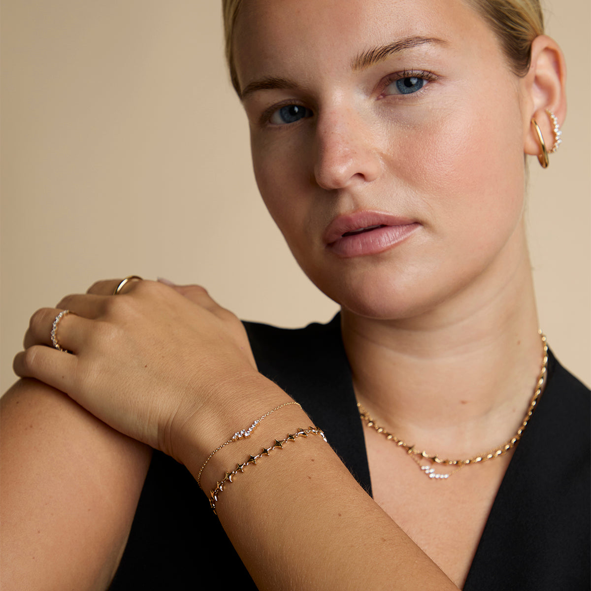 Cosmic Star Chain Bracelet in Gold