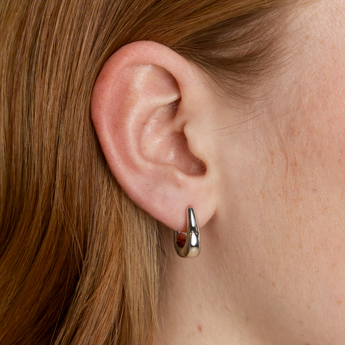 Saddle Small Hoops in Silver