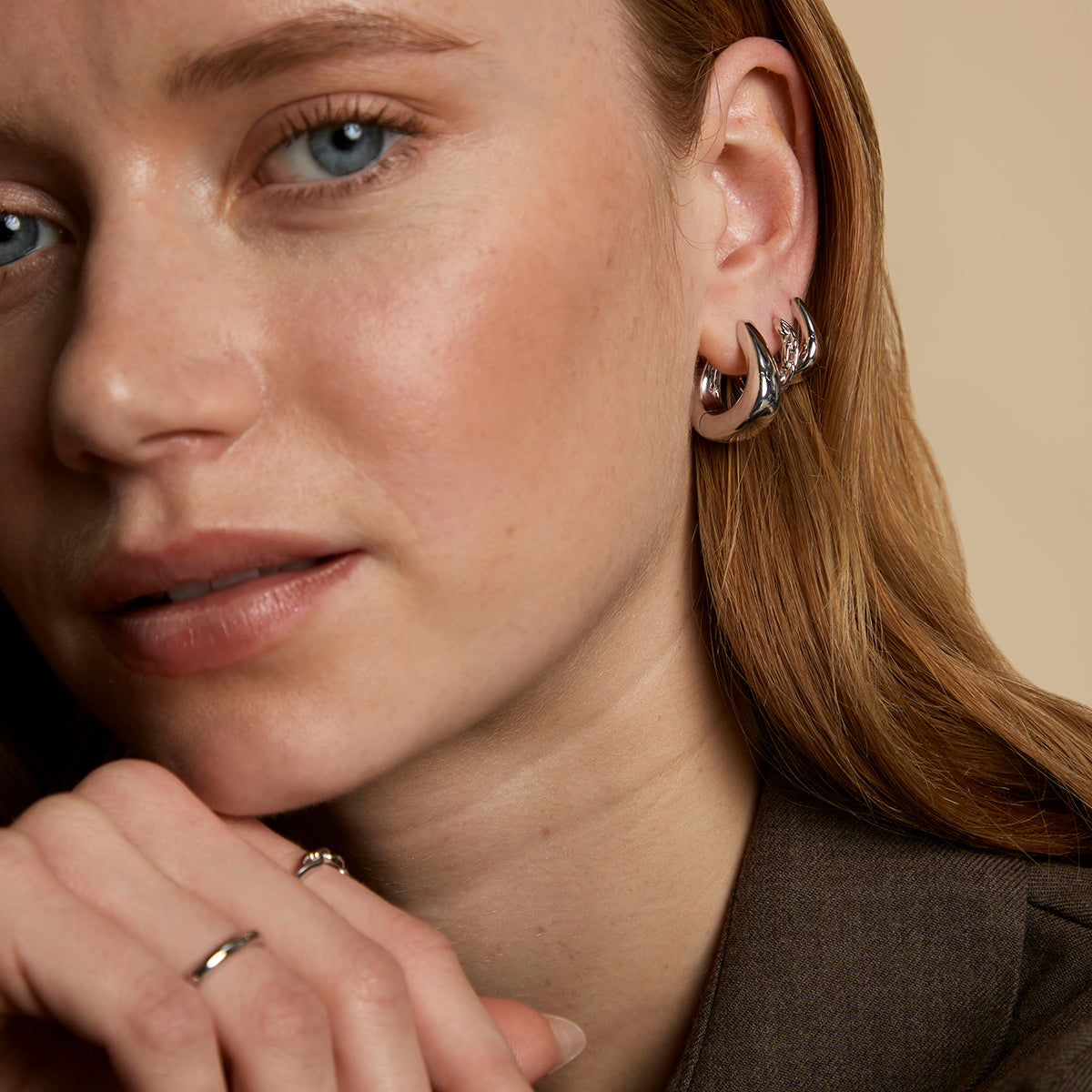 Saddle Small Hoops in Silver