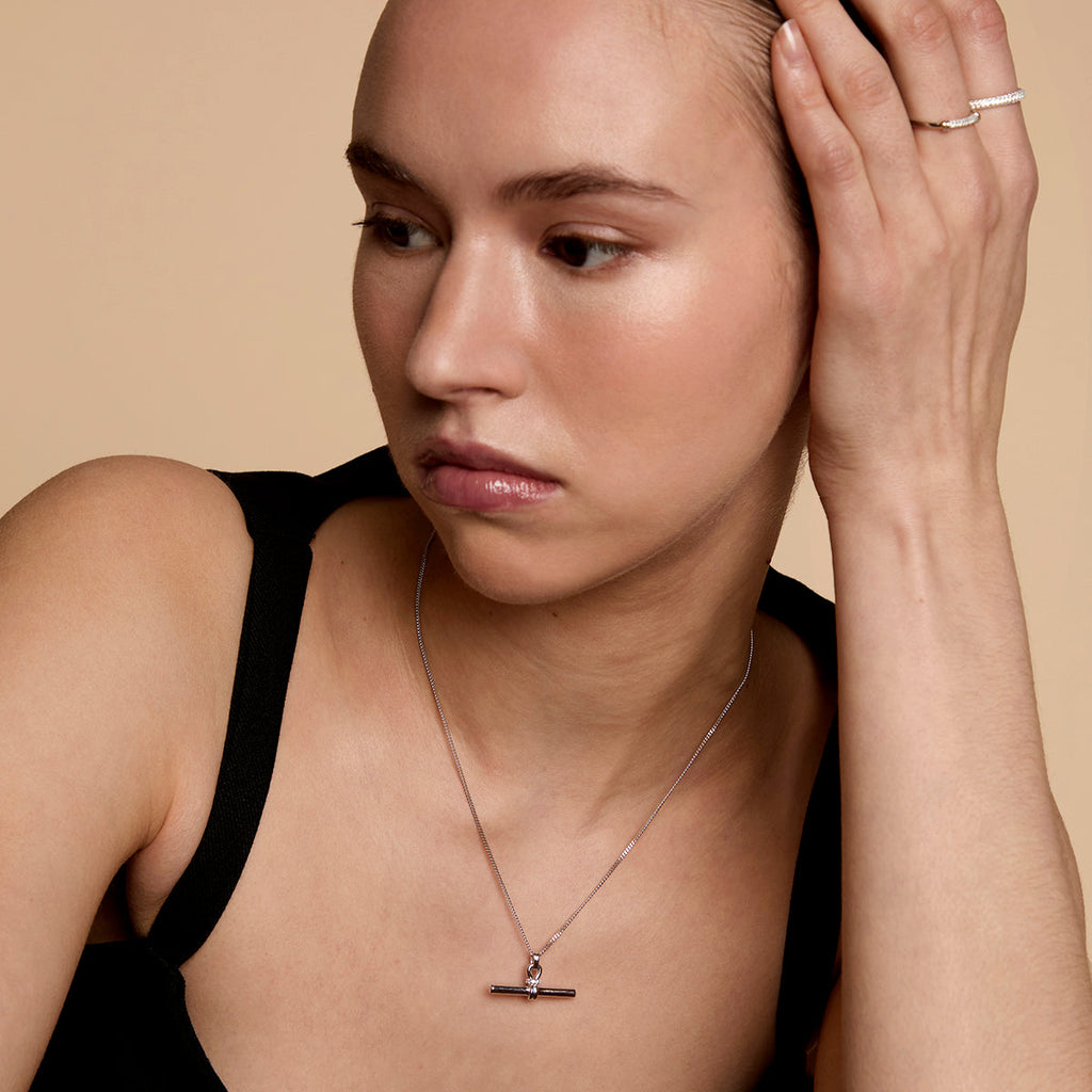 Hardware T-Bar Pendant Necklace in Silver