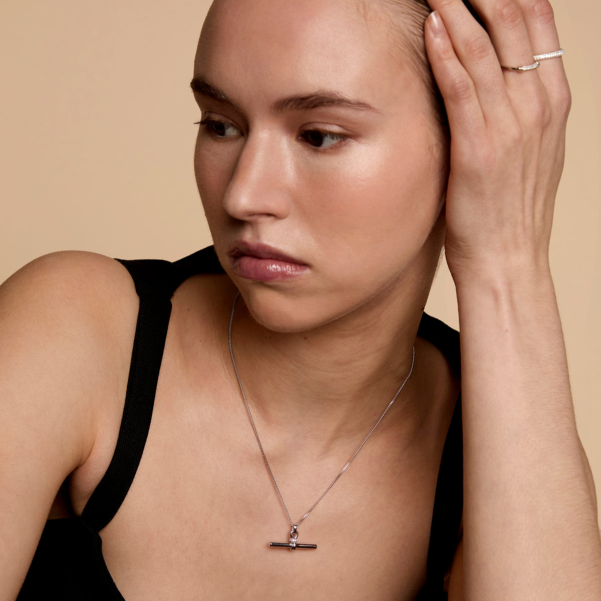 Hardware T-Bar Pendant Necklace in Silver