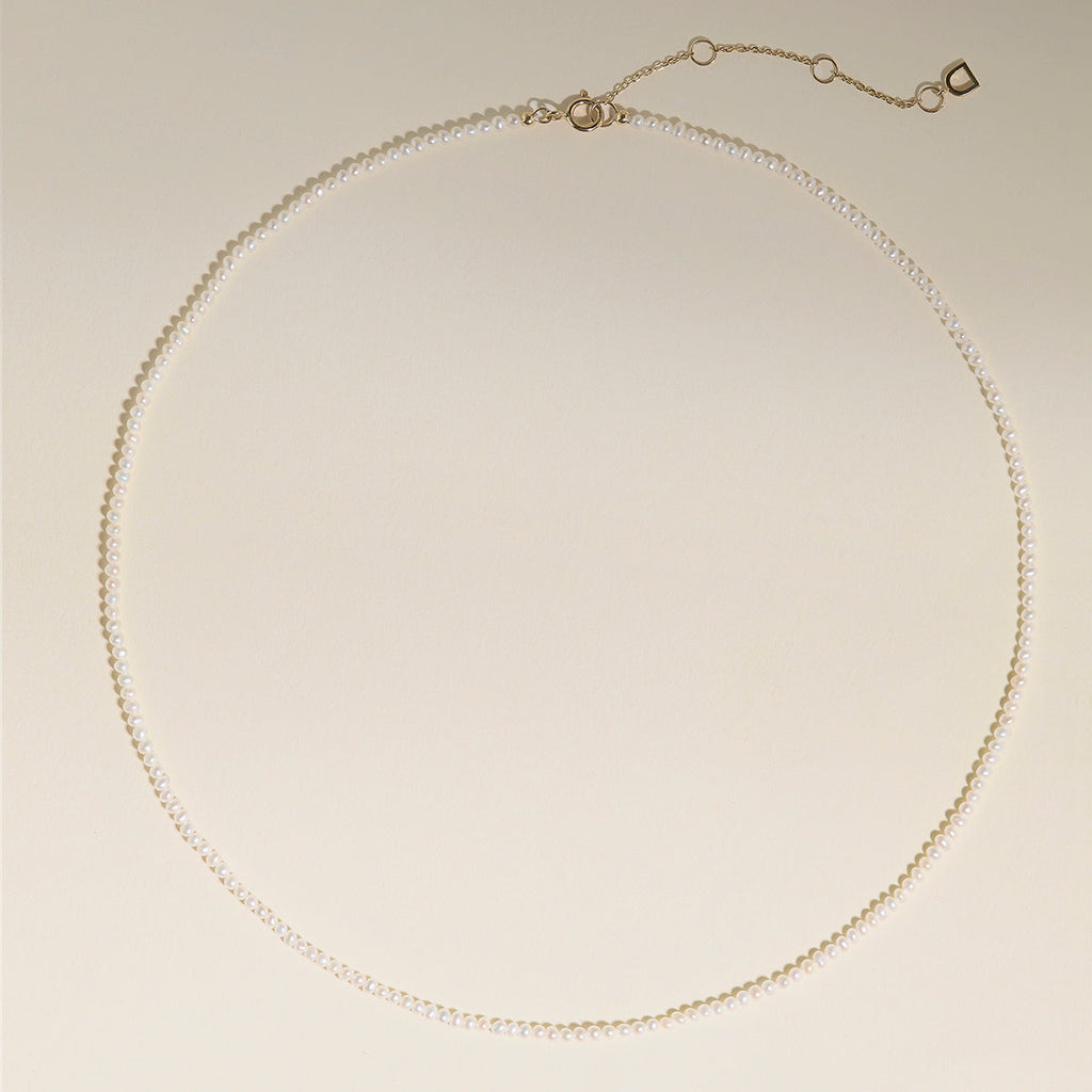 Pearl Necklace in Solid Gold