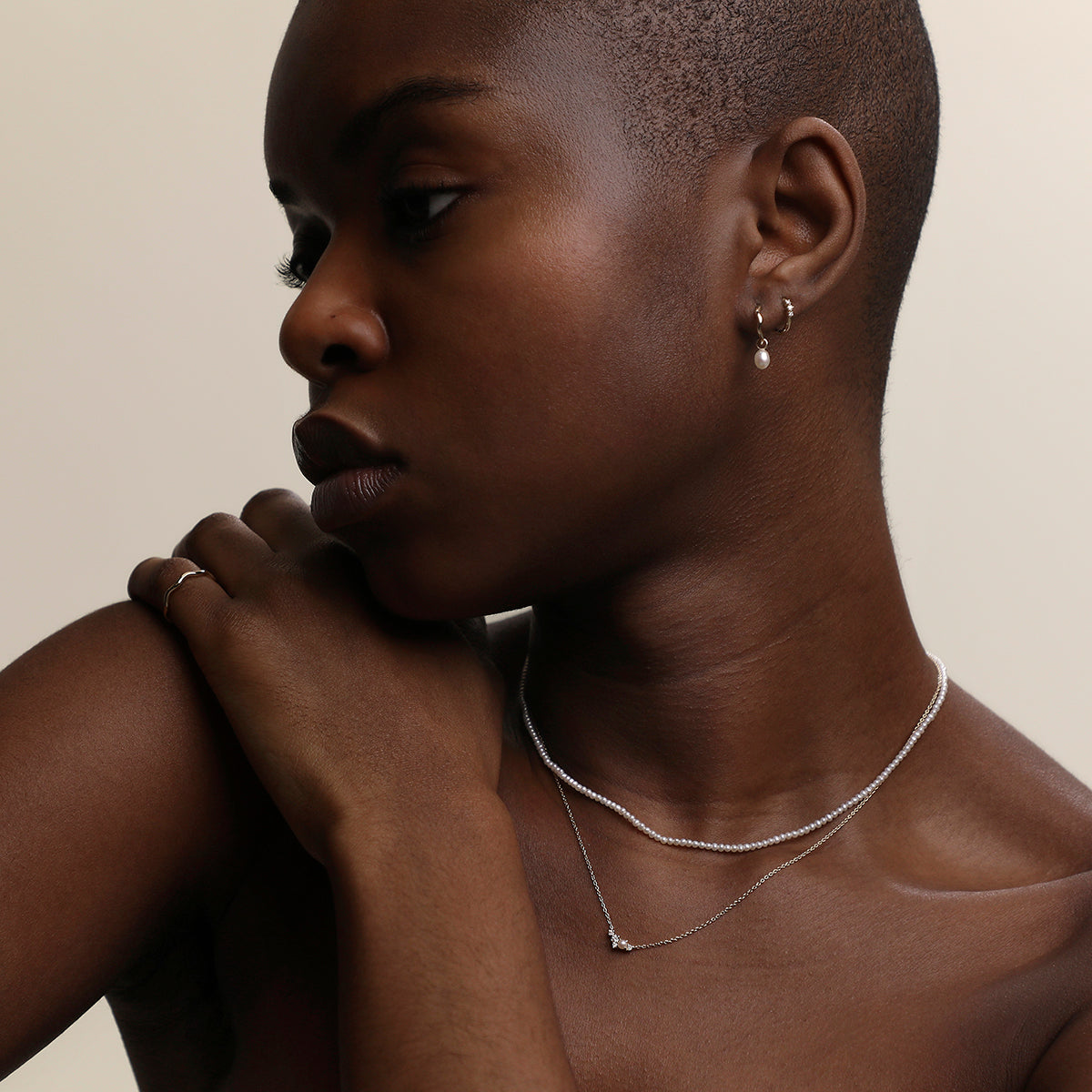 Pearl Necklace in Solid Gold