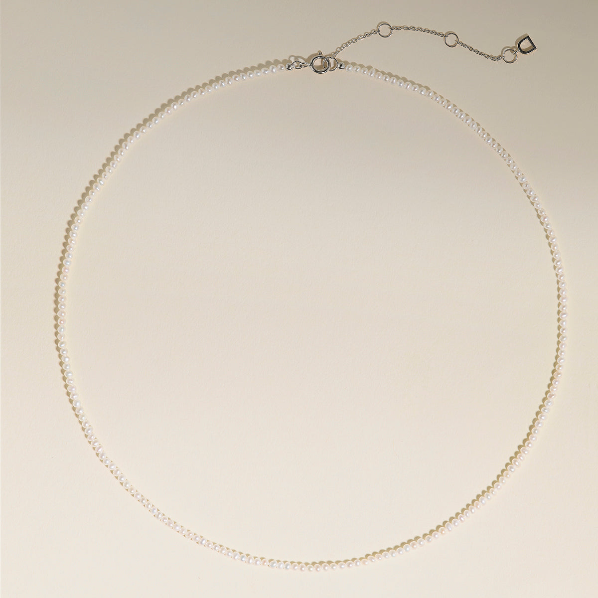 Pearl Necklace in Solid White Gold