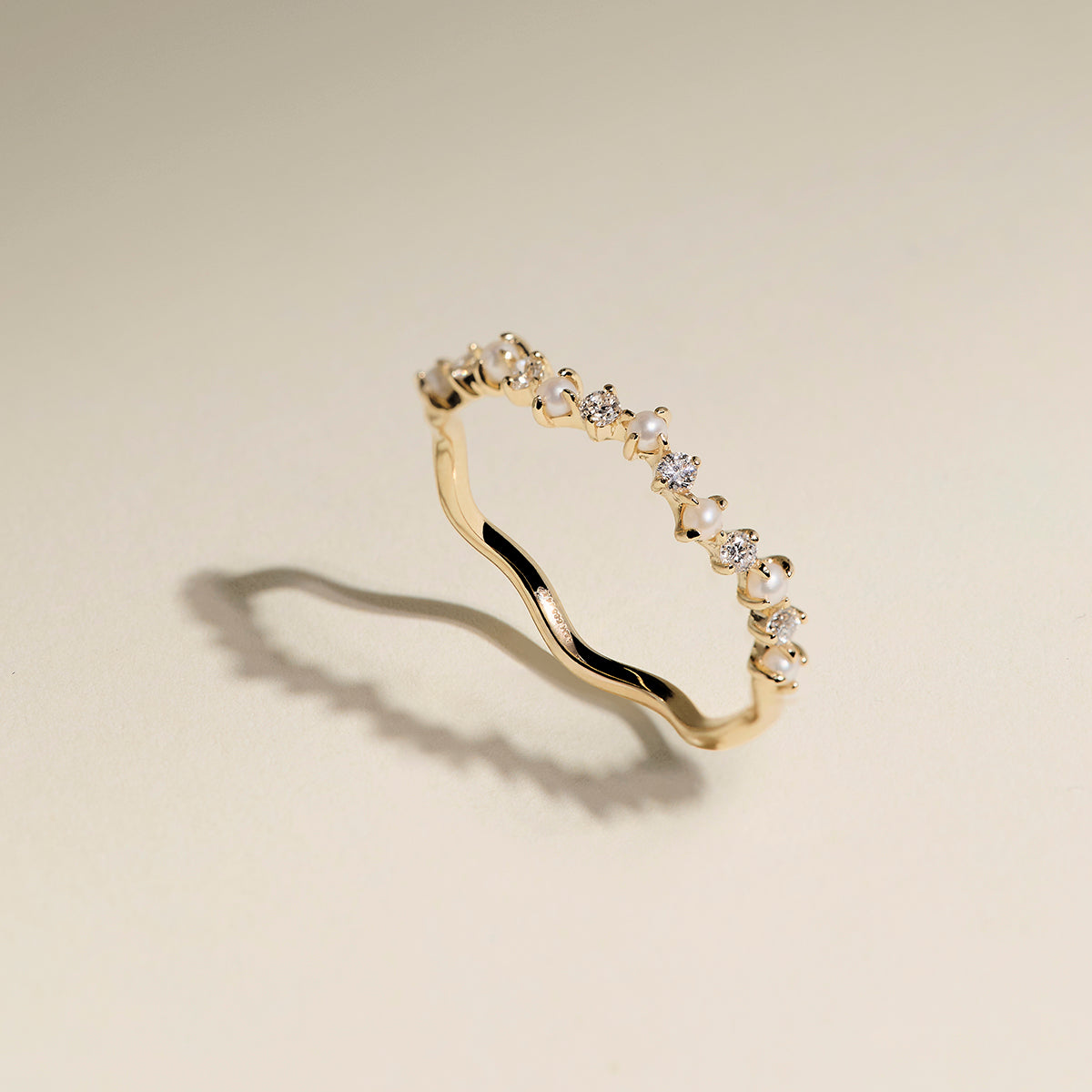 Diamond & Pearl Scalloped Ring in Solid Gold