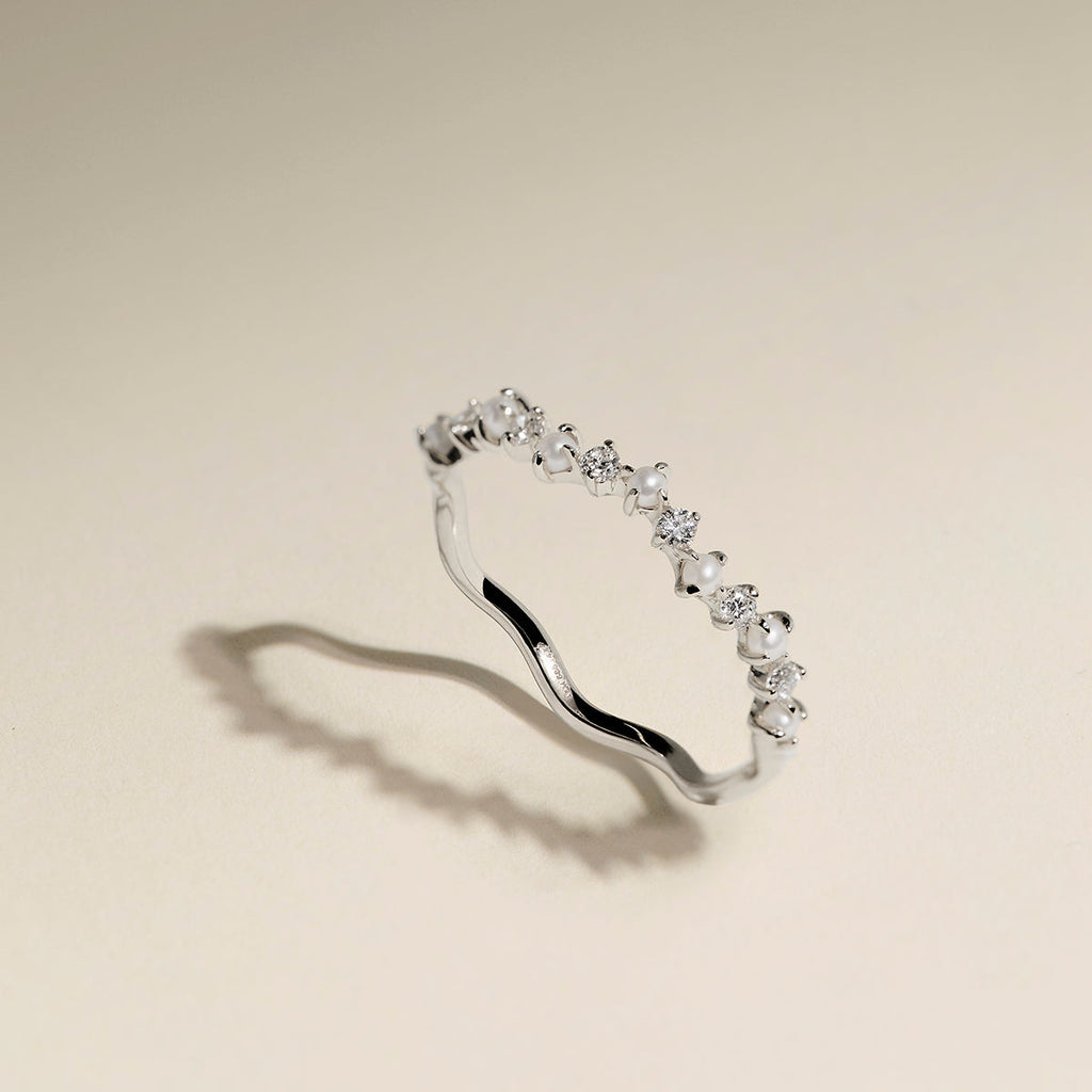 Diamond & Pearl Scalloped Ring in Solid White Gold