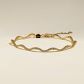 Scalloped Tennis Chain Bracelet in Gold