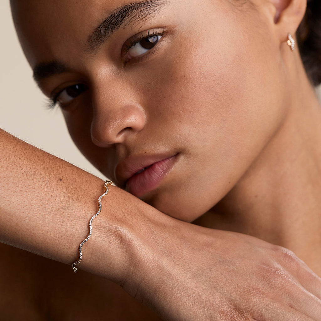 Scalloped Tennis Chain Bracelet in Gold