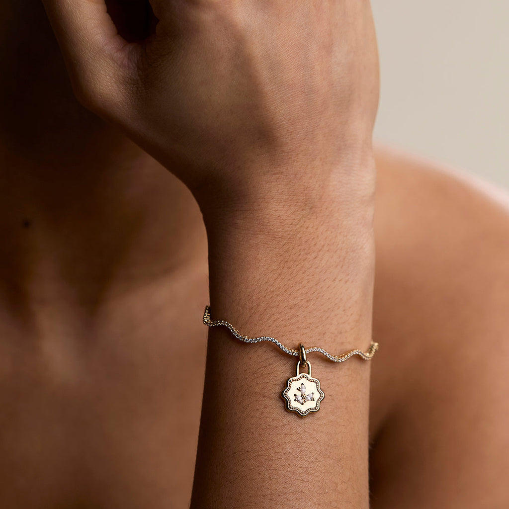 Scalloped Tennis Chain Bracelet in Gold