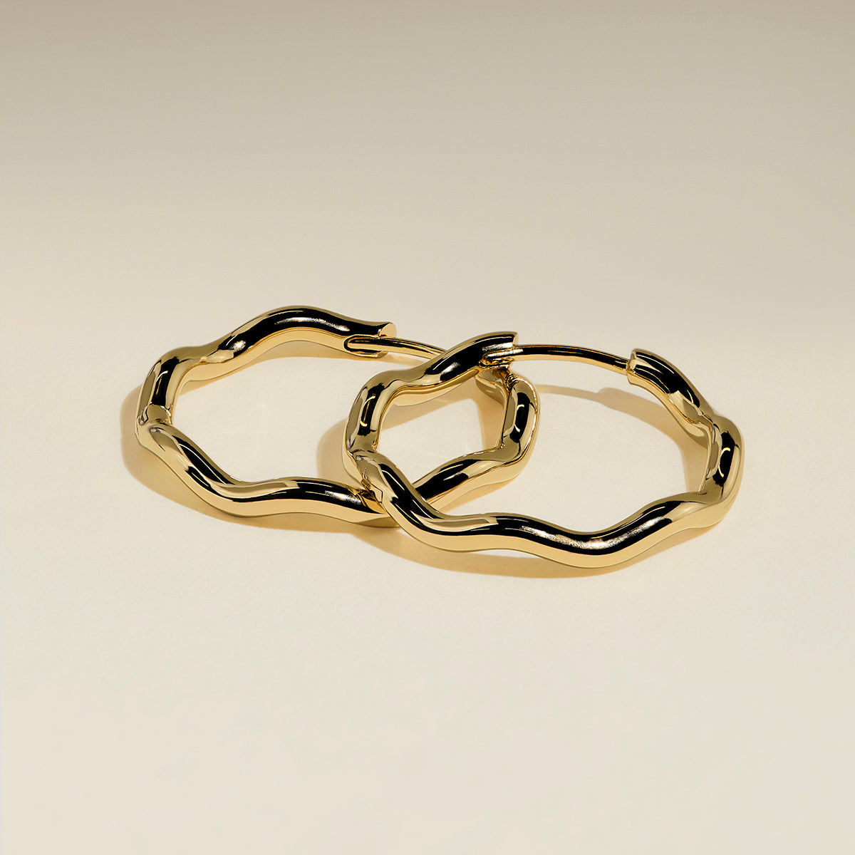 Scalloped Large Hoops in Gold