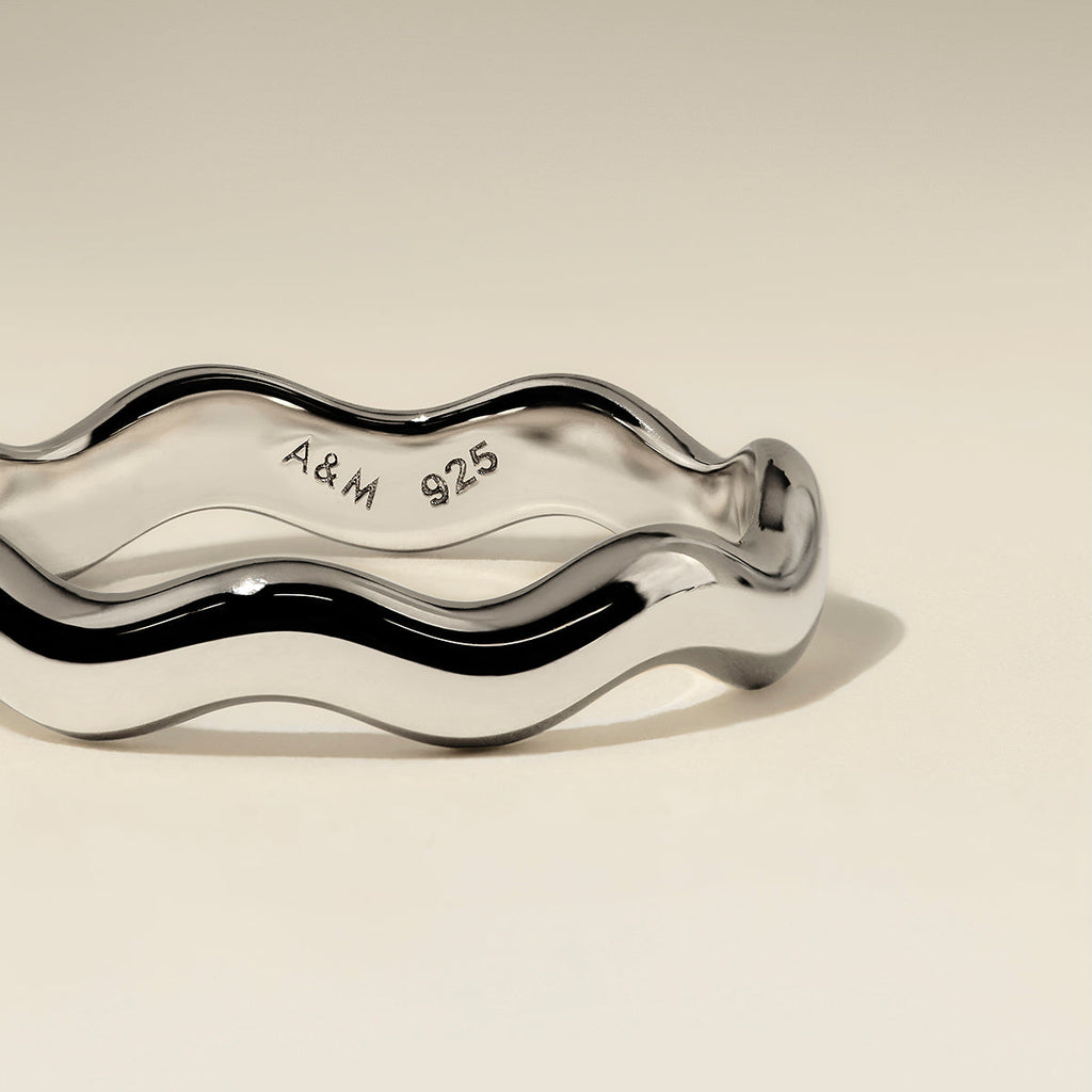 Scalloped Band Ring in Silver