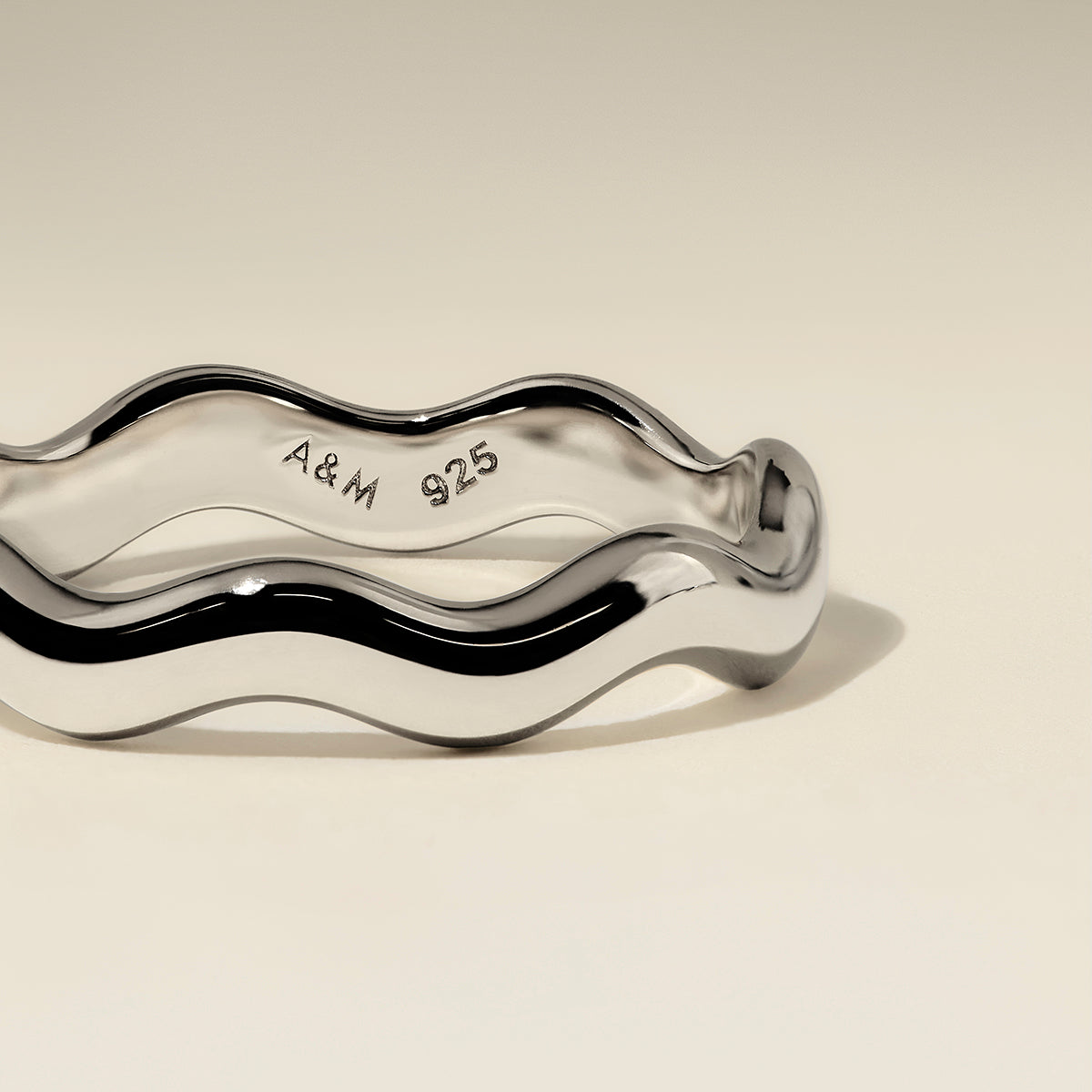 Scalloped Band Ring in Silver