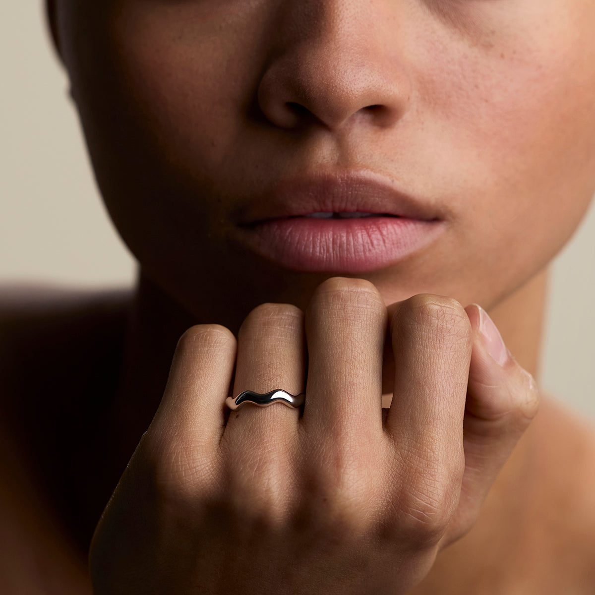 Scalloped Band Ring in Silver