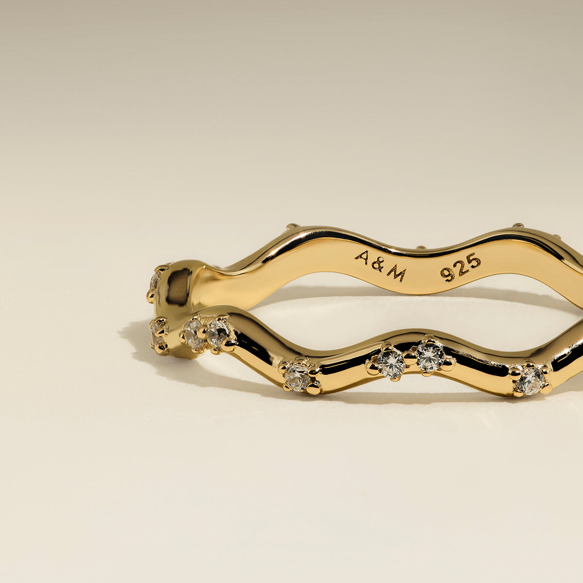Scalloped Crystal Band Ring in Gold