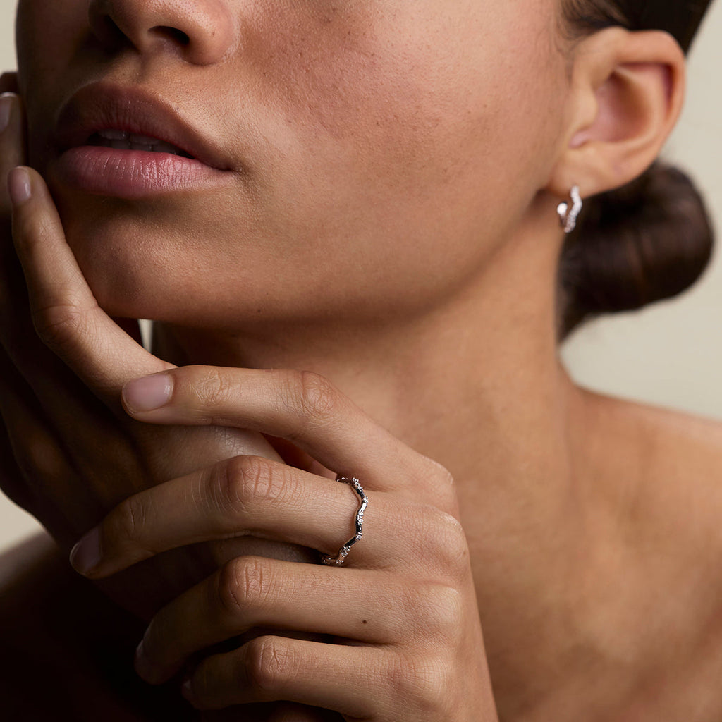 Scalloped Crystal Band Ring in Silver