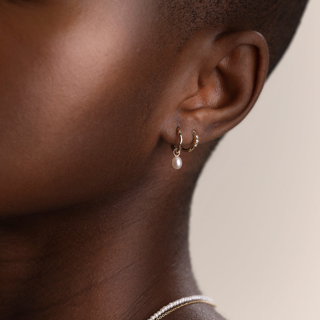 Diamond Triology Seamless Piercing Hoop in Solid Gold