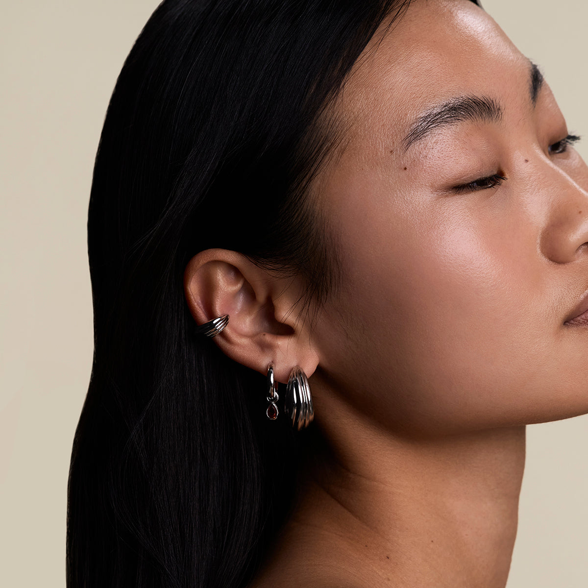 Ripple Wave Ear Cuff in Silver
