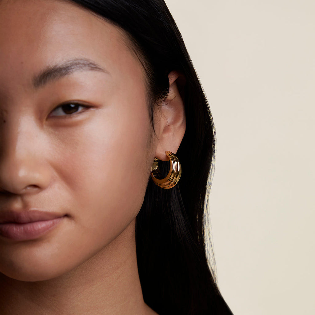 Ripple Wave Hoops in Gold