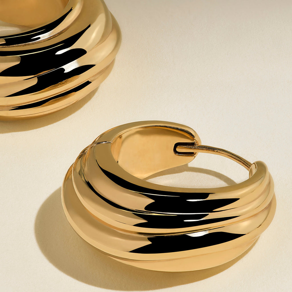 Ripple Wave Hoops in Gold
