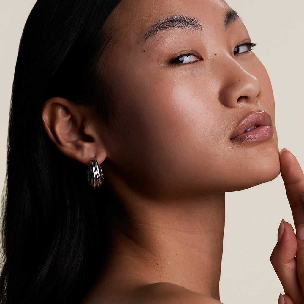 Ripple Wave Hoops in Silver