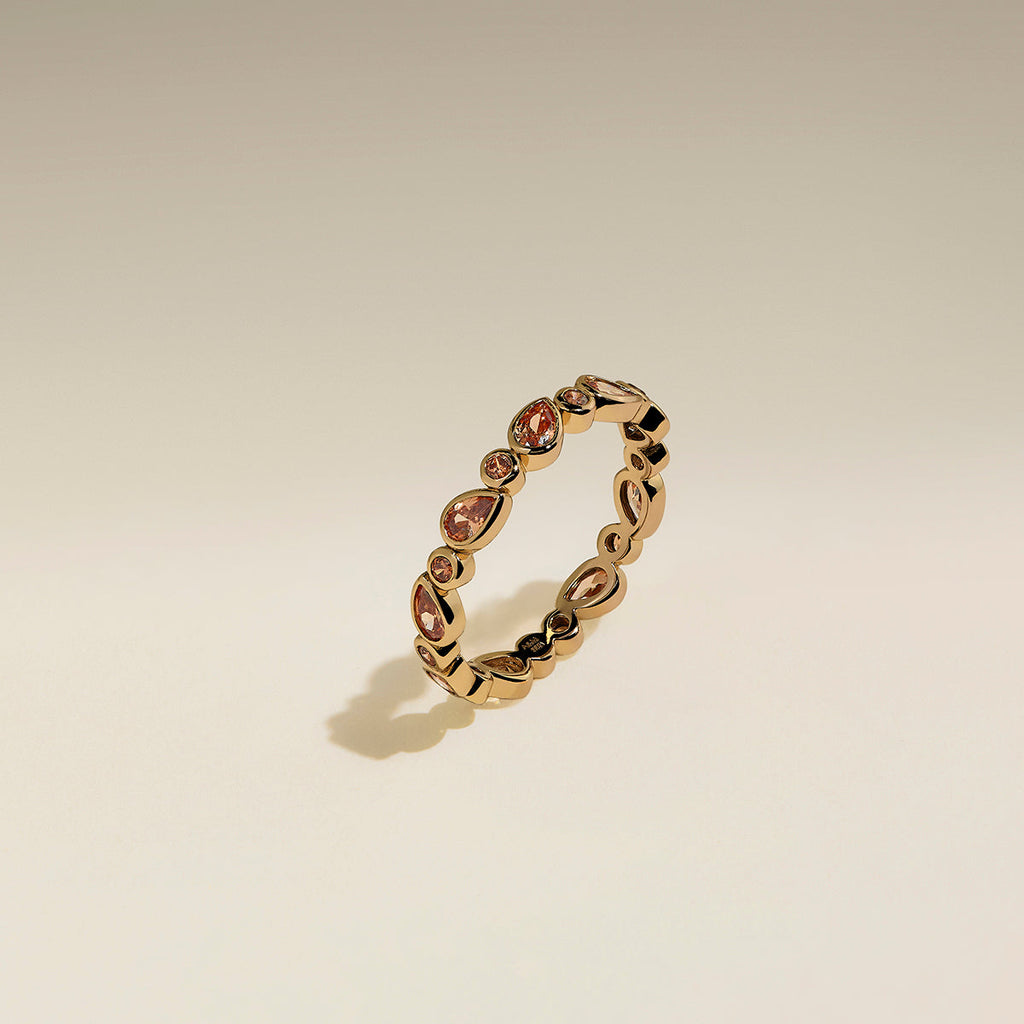 Sunset Pear Band Ring in Gold