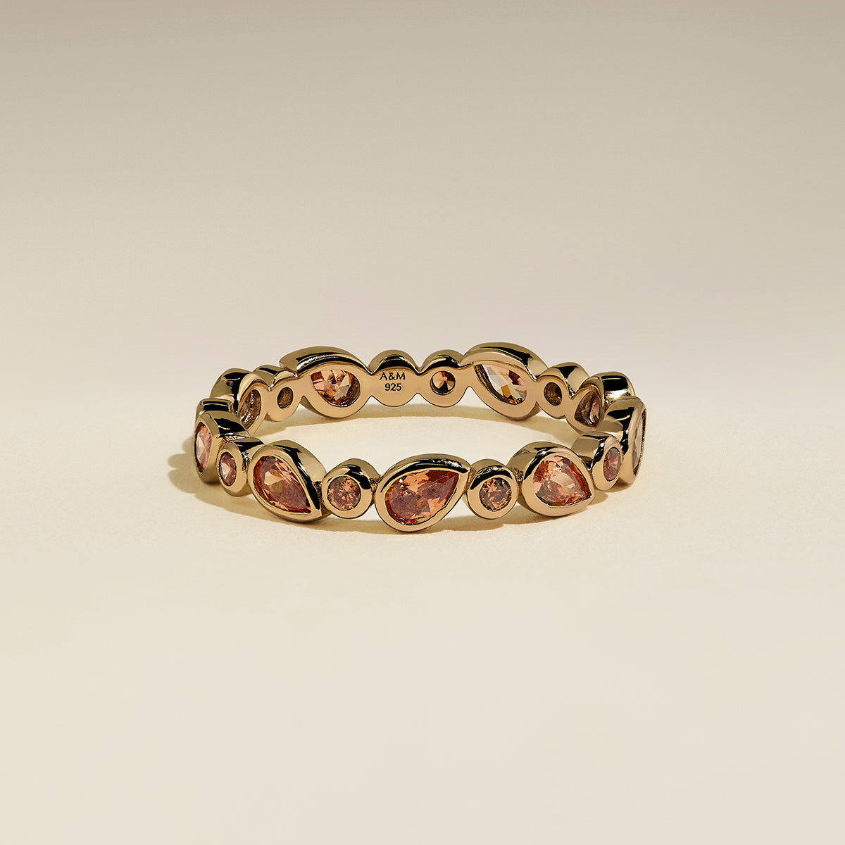 Sunset Pear Band Ring in Gold
