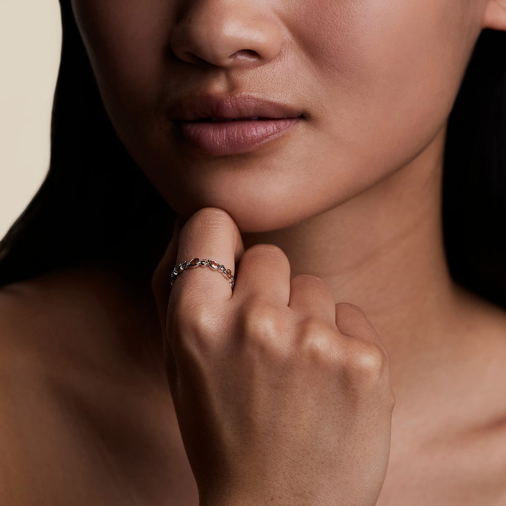 Sunset Pear Band Ring in Silver