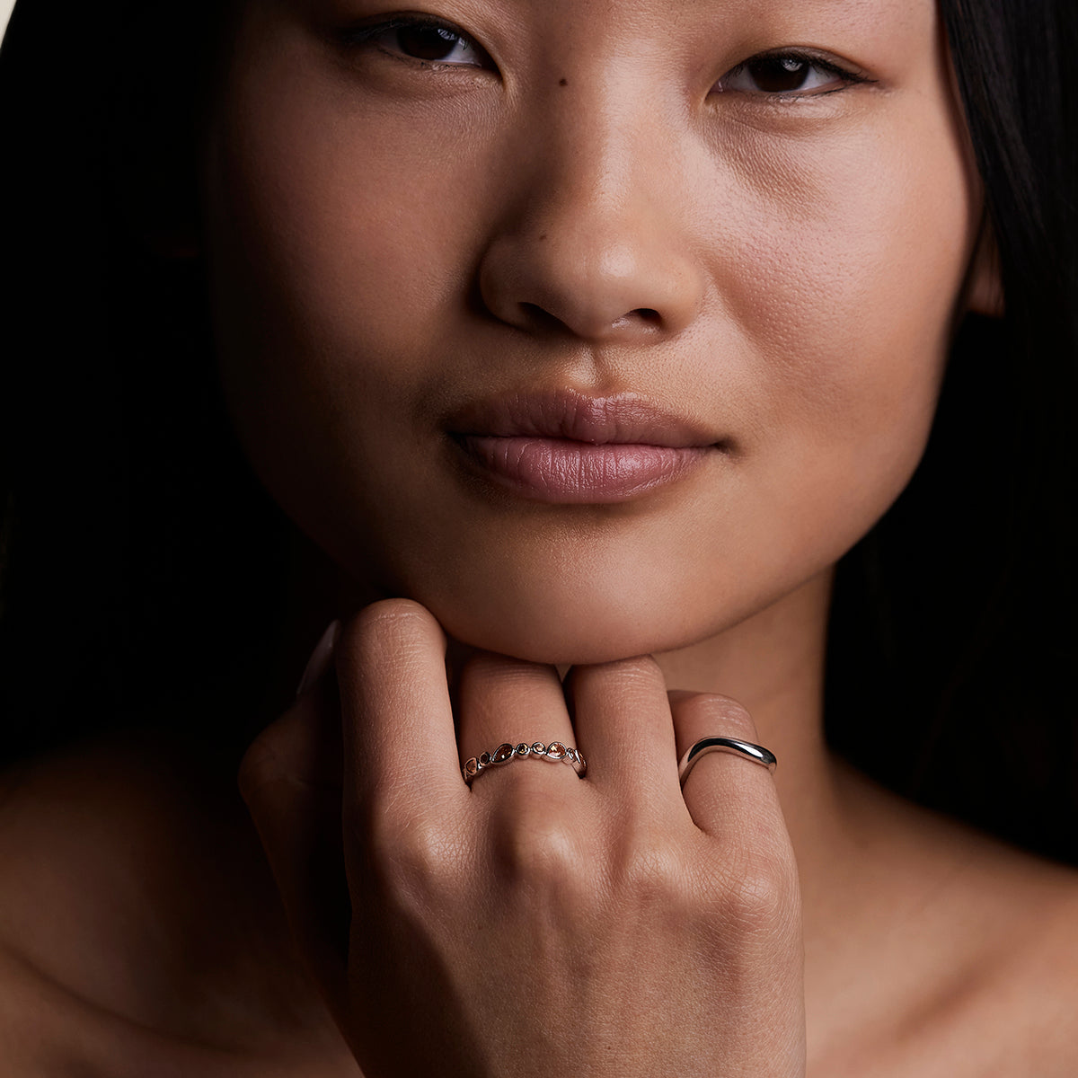 Sunset Pear Band Ring in Silver