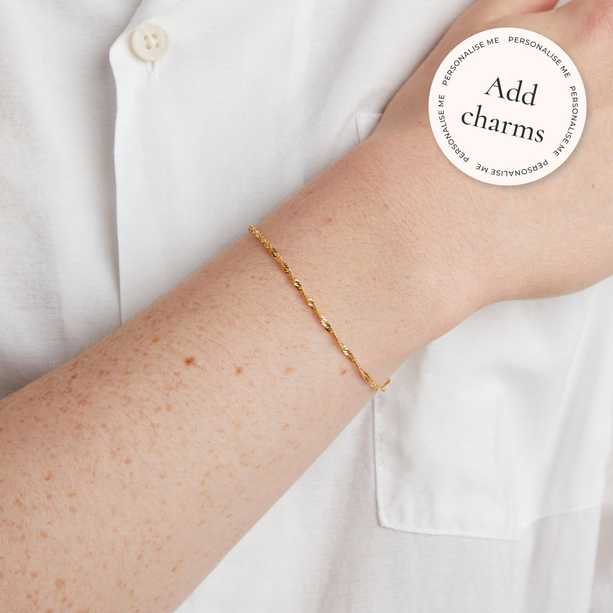 Bold Astrid Story Chain Bracelet in Solid Gold