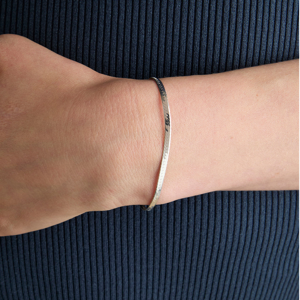 Essential Snake Chain Bracelet in Silver