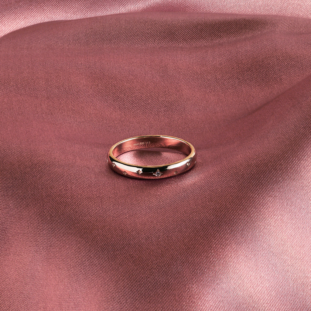 Cosmic Diamond Milestone Ring in Solid Gold